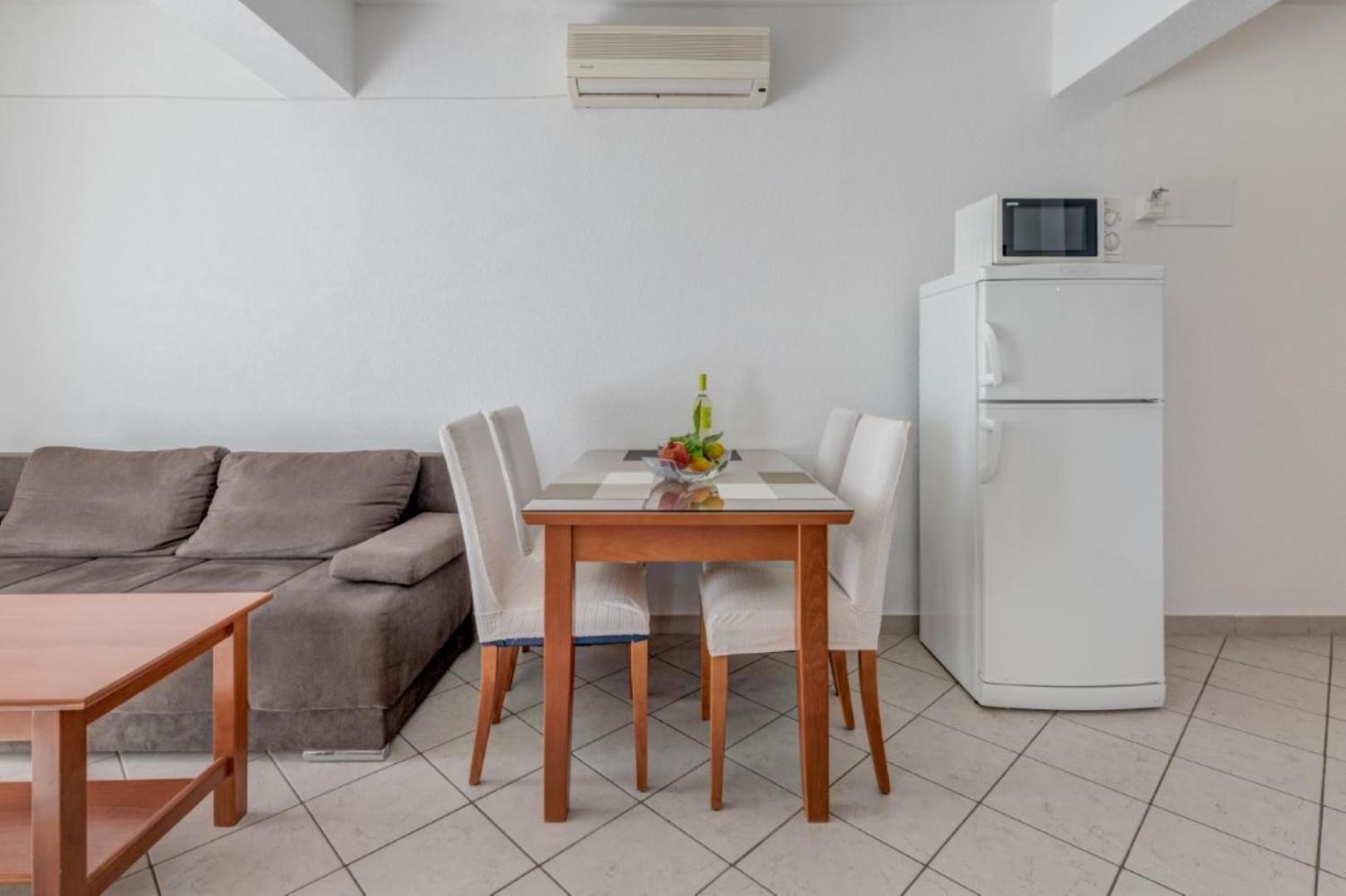 Ruza&Nikolina "1" Apartmani - Baska Voda Ngoại thất bức ảnh