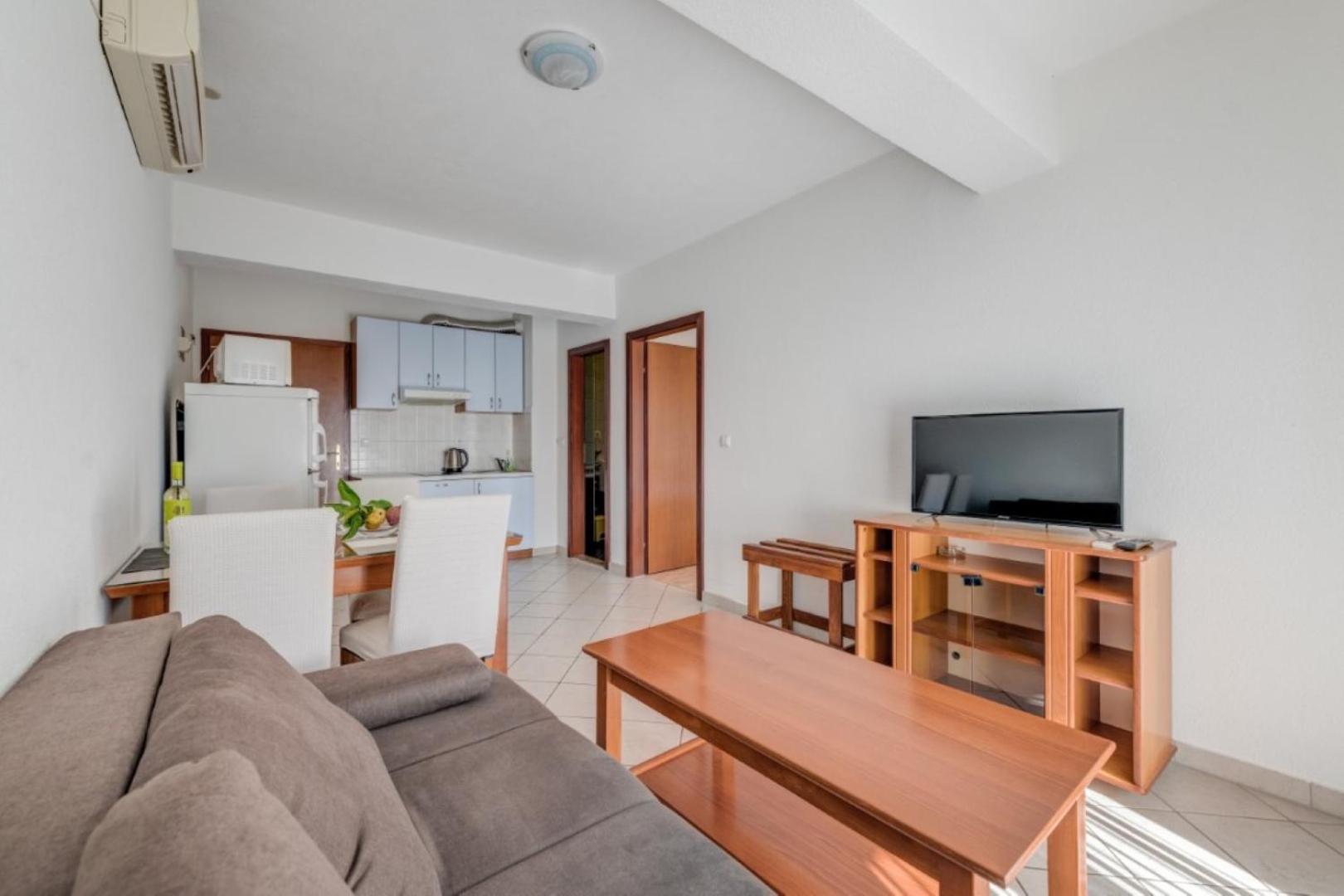 Ruza&Nikolina "1" Apartmani - Baska Voda Ngoại thất bức ảnh