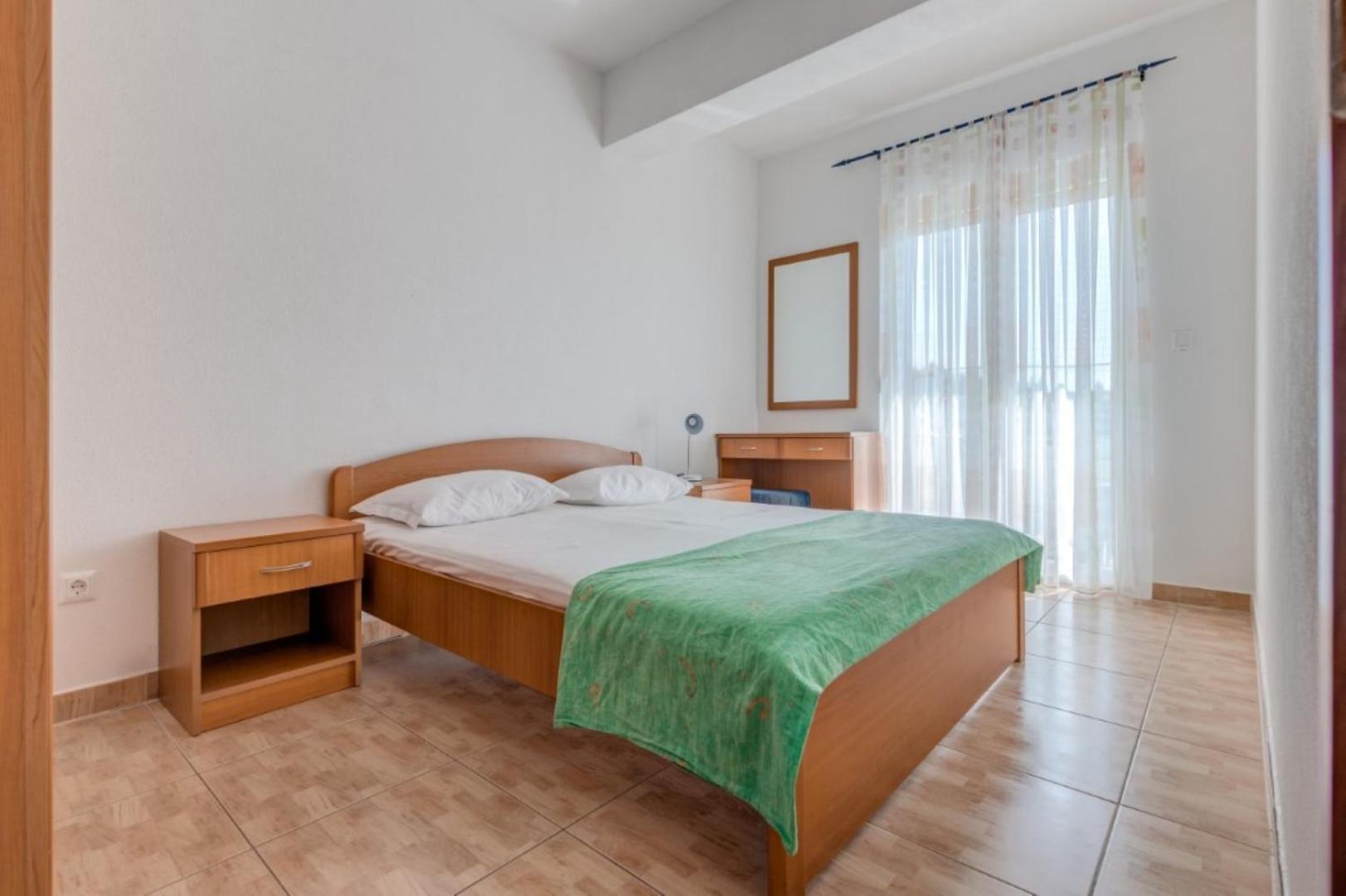 Ruza&Nikolina "1" Apartmani - Baska Voda Ngoại thất bức ảnh